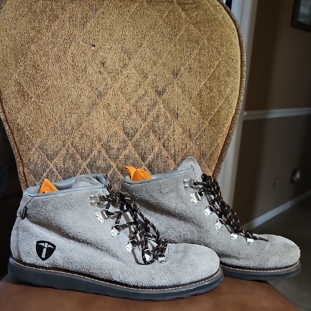 DVS Yodeler Gray Suede Lace Up Ankle Boots Shoes Skate